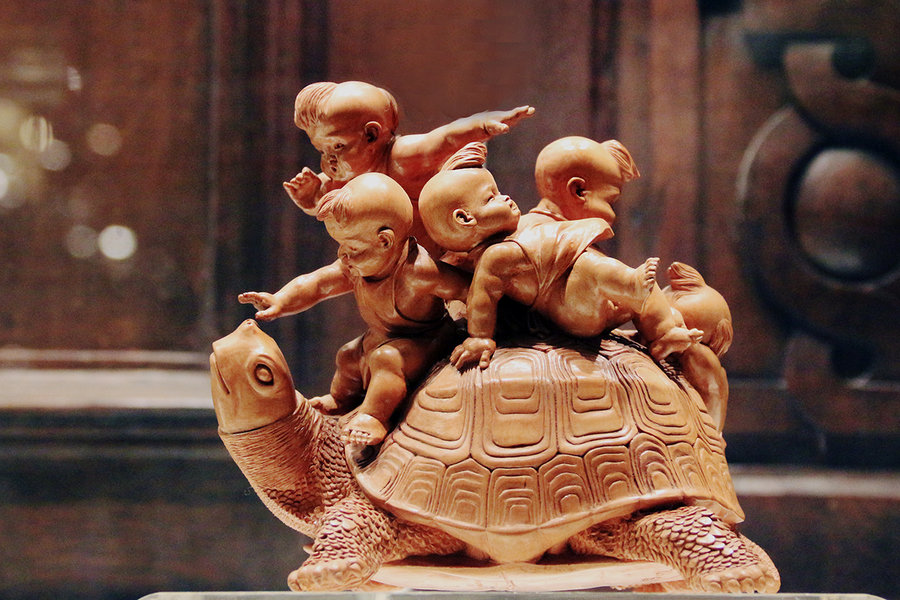 工藝美術(shù)品展與（美）術(shù)品 技藝與美學(xué)的對(duì)話